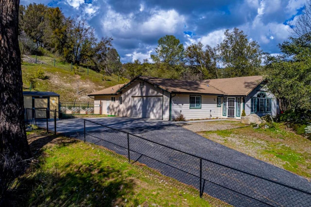 Mystic Mountain Villa, 14 Miles From Yosemite Oakhurst Esterno foto