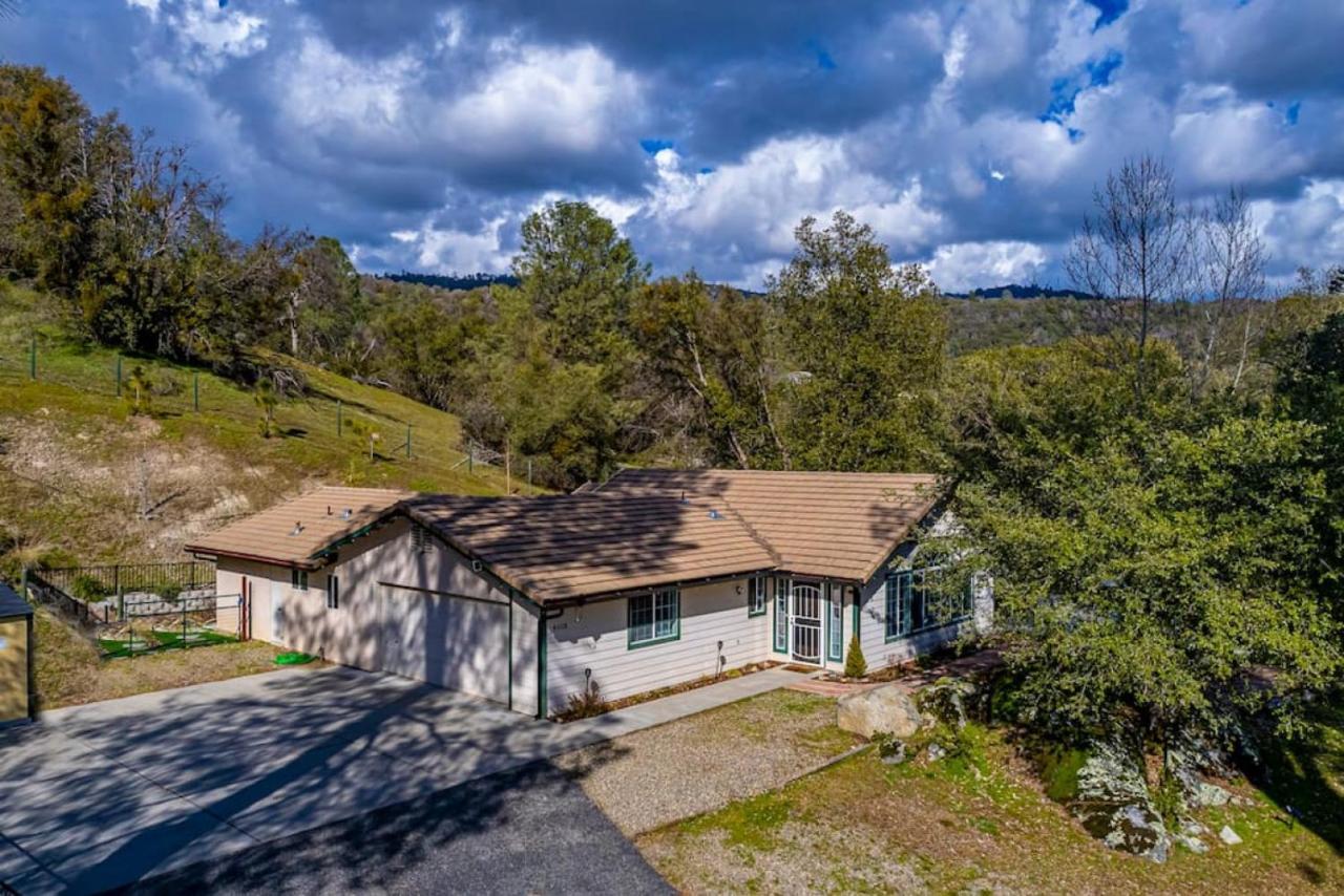 Mystic Mountain Villa, 14 Miles From Yosemite Oakhurst Esterno foto